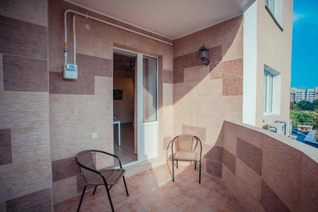 Molex 2 Apartment